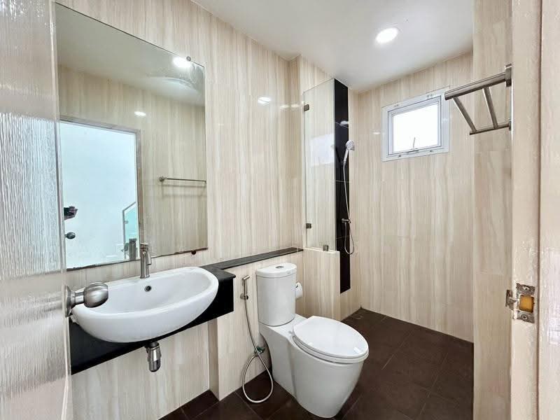Chuanchompark 2 : ชวนชมพาร์ค 2 บางกรวย – ไทรน้อย, นนทบุรี, หมู่ 3 ตำบลไทรน้อย อำเภอไทรน้อย จังหวัดนนทบุรี, ไทรน้อย, นนทบุรี, 230 ตร.ม., บ้านเดี่ยว ขาย, โดย อาทิชา โชตจิราวณิช, 500525223 - DDproperty.com