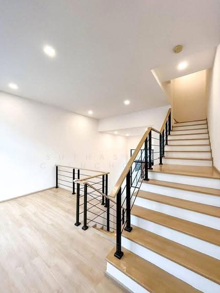 Arden Phatthanakan, Bangkok, Phatthanakan 20, Phatthanakan Road, Suan Luang, Bangkok, 3 Bedrooms, 185 sqm, Townhouse For Sale, by Suthasinee Chenchopching, 500525237 - DDproperty.com
