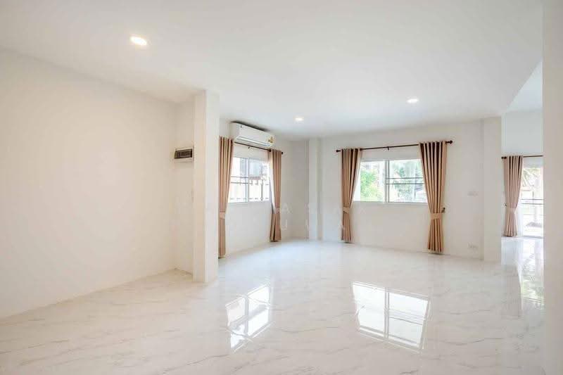 3-BR House, Prachuap Khiri Khan, Hua Hin, Prachuap Khiri Khan, 3 Bedrooms, 180 sqm, Single Detached House For Sale, by Nattasak Poosuwan, 500525260 - DDproperty.com