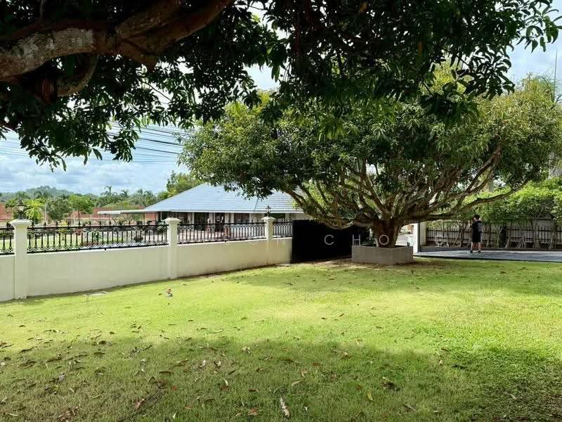 4-BR House, Chon Buri (Pattaya), Poong, Bang Lamung (Pattaya), Chon Buri (Pattaya), 4 Bedrooms, 445 sqm, Single Detached House For Sale, by Harrison Chong, 500525294 - DDproperty.com