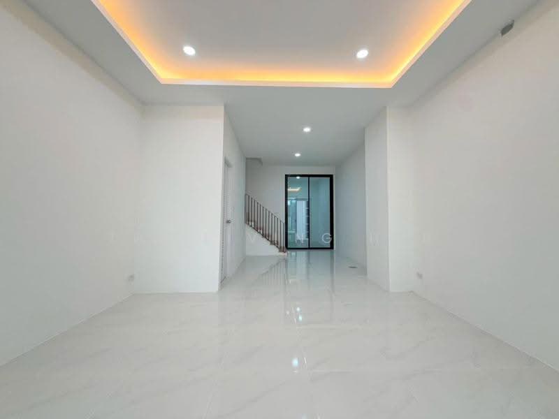 หมู่บ้านพิพรพงษ์, Bangkok, วิภาวดีรังสิต, Sanam Bin, Don Mueang, Bangkok, 2 Bedrooms, 80 sqm, Townhouse For Sale, by THE LIVING HUB, 500525302 - DDproperty.com