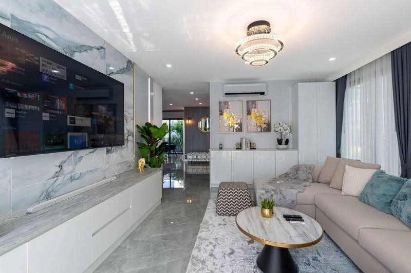 View Point Village, Chon Buri (Pattaya), Pattaya City, Bang Lamung, Bang Lamung (Pattaya), Chon Buri (Pattaya), 5 Bedrooms, 240 sqm, Villa For Sale, by Harrison Chong, 500525312 - DDproperty.com