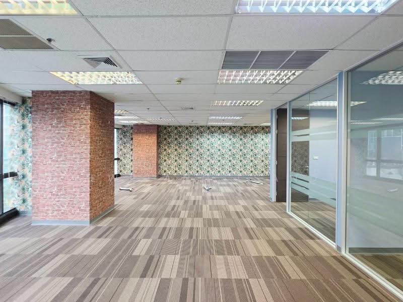 Fitted Office Space for Rent – 134 sq.m. | Ratchaprasong – Chit Lom Zone (Few Steps to BTS Chit Lom), Bangkok, Lumphini, Pathum Wan, Bangkok, , 134 sqm, Office Space For Rent, by Pornpann Kaewplang (Sand), 500525408 - DDproperty.com