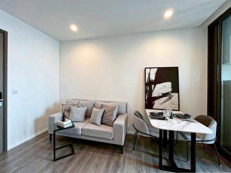 Whizdom Essence, Bangkok, 5 Piyabutr 1 Alley, Bang Chak, Phra Khanong, Bangkok, 1 Bedroom, 35 sqm, Condo For Sale, by Suthasinee Chenchopching, 500525425 - DDproperty.com