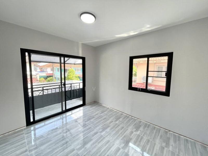 Baan Pruksa 4 Nakornchaisri, Nakhon Pathom, Daothong Road, Lan Tak Fa, Nakhon Chai Sri, Nakhon Pathom, 4 Bedrooms, 120 sqm, Single Detached House For Sale, by THE LIVING HUB, 500525501 - DDproperty.com