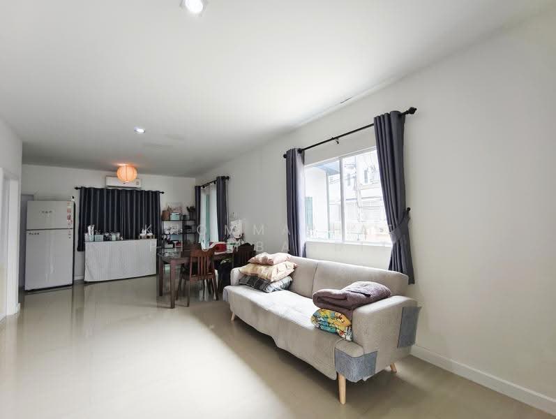 The mix grand Nongkham Sriracha, Chon Buri (Pattaya), Nong - Kham, Si Racha, Chon Buri (Pattaya), 3 Bedrooms, 142 sqm, Townhouse For Sale, by Khommaphat Phumbandit, 500525528 - DDproperty.com