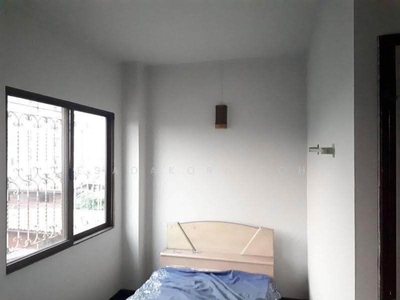 4-BR Townhouse, Bangkok, Bang Phlat, Bangkok, 4 Bedrooms, 201 sqm, Townhouse For Sale, by Jesadakorn Cohn, 500525532 - DDproperty.com