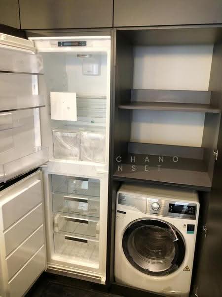 28 Chidlom, Bangkok, 28 Chit Lom Alley, Lumphini, Pathum Wan, Bangkok, 2 Bedrooms, 70 sqm, Condo For Rent, by Hathaichanok Saenset, 500525564 - DDproperty.com