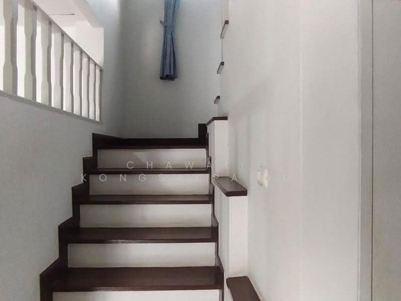Vista Ville Lam Luk Ka Klong 3, Pathum Thani, Lat Sawai, Lam Luk Ka, Pathum Thani, 3 Bedrooms, 200 sqm, Single Detached House For Sale, by CHAWALIT KONGSAKPAIBUL, 500525568 - DDproperty.com