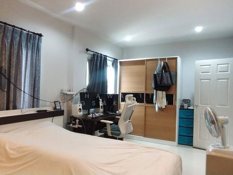 Vista Ville Lam Luk Ka Klong 3, Pathum Thani, Lat Sawai, Lam Luk Ka, Pathum Thani, 3 Bedrooms, 200 sqm, Single Detached House For Sale, by CHAWALIT KONGSAKPAIBUL, 500525568 - DDproperty.com