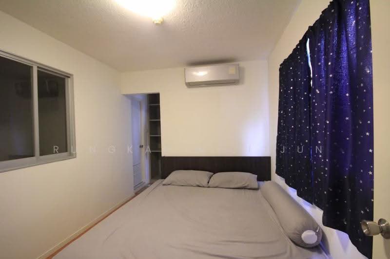 Lumpini Condo Town Romklao-Suvarnabhumi, Bangkok, Rom Klao Road 1, Khlong Sam Prawet, Lat Krabang, Bangkok, 2 Bedrooms, 43 sqm, Condo For Sale, by Rungkan Wijitjun, 500525578 - DDproperty.com