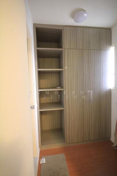 Lumpini Condo Town Romklao-Suvarnabhumi, Bangkok, Rom Klao Road 1, Khlong Sam Prawet, Lat Krabang, Bangkok, 2 Bedrooms, 43 sqm, Condo For Sale, by Rungkan Wijitjun, 500525578 - DDproperty.com