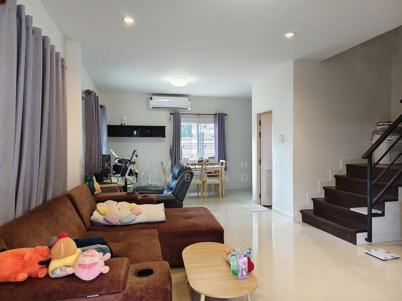 Maneerin Village Nongmon, Chon Buri (Pattaya), Soi Wat Na Khao Bo Yang, Mhueng, Muang Chon Buri, Chon Buri (Pattaya), 3 Bedrooms, 117 sqm, Semi-Detached House (Twin House) For Sale, by Khommaphat Phumbandit, 500525666 - DDproperty.com