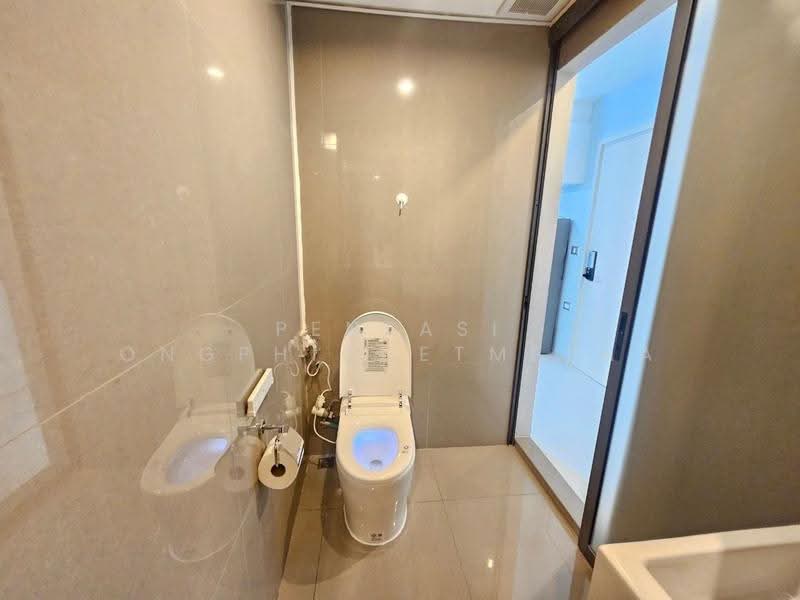 Rhythm Sukhumvit 42, Bangkok, Soi Sukhumvit 42, Sukhumvit Road, Phra Kanong, Khlong Toei, Bangkok, 1 Bedroom, 45 sqm, Condo For Rent, by Pensasi Ongphichetmetha, 500525690 - DDproperty.com