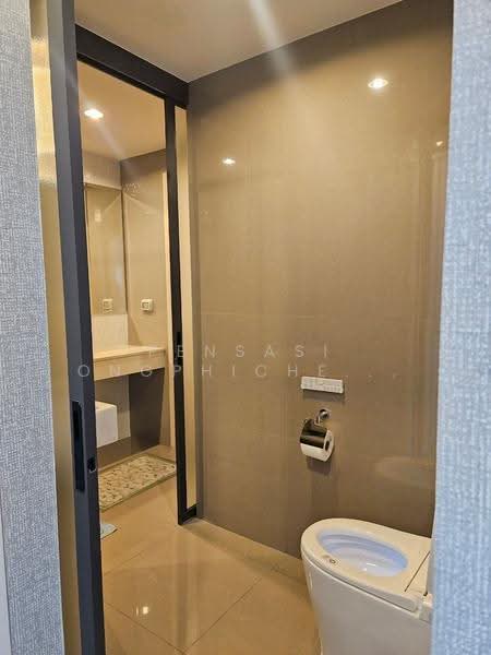 Rhythm Sukhumvit 42, Bangkok, Soi Sukhumvit 42, Sukhumvit Road, Phra Kanong, Khlong Toei, Bangkok, 1 Bedroom, 45 sqm, Condo For Rent, by Pensasi Ongphichetmetha, 500525690 - DDproperty.com