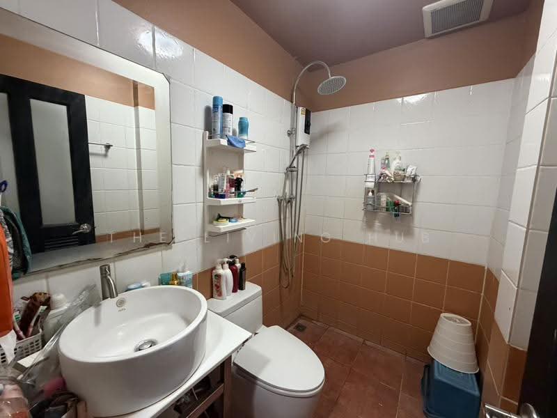 Baan Ubonchat 1, Nonthaburi, Soi Bang Rak Noi 16/2, Bang Rak Noi, Muang Nonthaburi, Nonthaburi, 3 Bedrooms, 135 sqm, Townhouse For Sale, by THE LIVING HUB, 500525699 - DDproperty.com