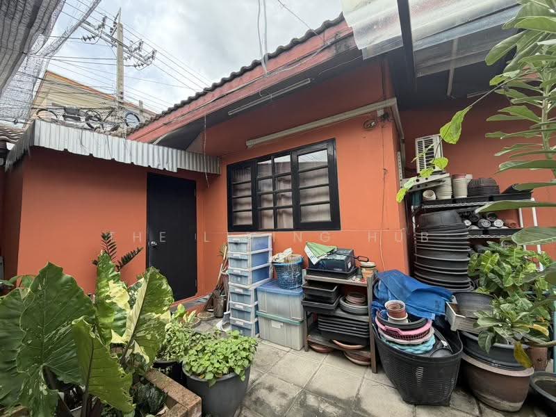 Baan Ubonchat 1, Nonthaburi, Soi Bang Rak Noi 16/2, Bang Rak Noi, Muang Nonthaburi, Nonthaburi, 3 Bedrooms, 135 sqm, Townhouse For Sale, by THE LIVING HUB, 500525699 - DDproperty.com