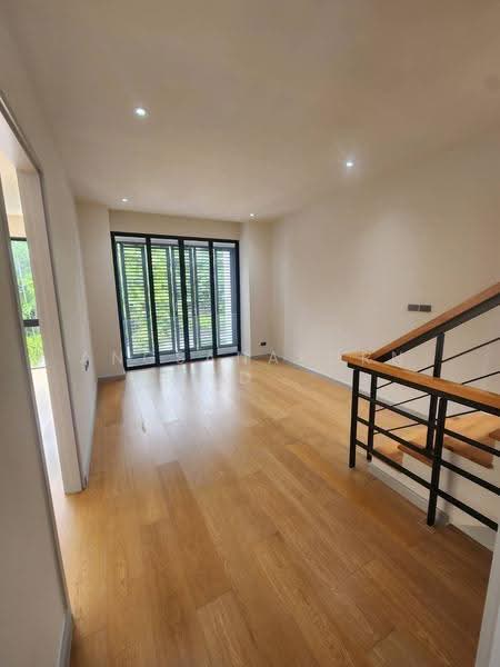 บ้านใหม่มือ 1 ใจกลางลาดพร้าว 101, Bangkok, Khlong Chaokhun Sing, Wang Thonglang, Bangkok, 4 Bedrooms, 270 sqm, Single Detached House For Sale, by Angsanaporn D, 500525722 - DDproperty.com