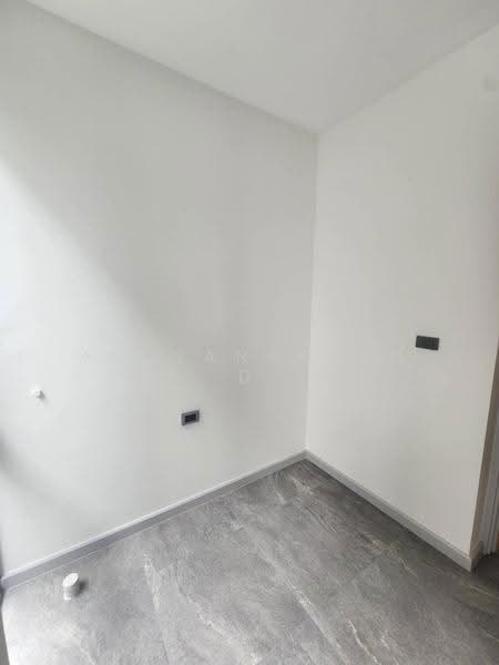 บ้านใหม่มือ 1 ใจกลางลาดพร้าว 101, Bangkok, Khlong Chaokhun Sing, Wang Thonglang, Bangkok, 4 Bedrooms, 270 sqm, Single Detached House For Sale, by Angsanaporn D, 500525722 - DDproperty.com