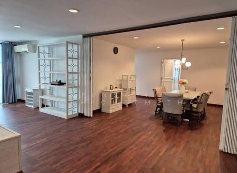 D.S. Tower 1 Sukhumvit 33, Bangkok, Soi Phrom Chit, Khlong Tan Nua, Watthana, Bangkok, 3 Bedrooms, 200 sqm, Condo For Rent, by Pensasi Ongphichetmetha, 500525771 - DDproperty.com