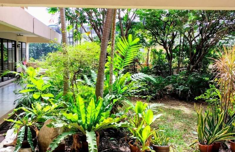 Tongtip Mansion, Bangkok, Soi Sukhumvit 47, Khlong Tan Nua, Watthana, Bangkok, 3 Bedrooms, 234 sqm, Apartment For Rent, by Pensasi Ongphichetmetha, 500525824 - DDproperty.com