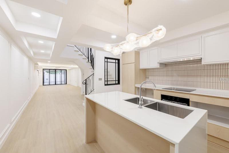 Khlongtan Nivet, Bangkok, 20 Soi Pridi Banomyong 42, Khlong Tan Nua, Watthana, Bangkok, 3 Bedrooms, 192 sqm, Townhouse For Sale, by Angsanaporn D, 500525842 - DDproperty.com