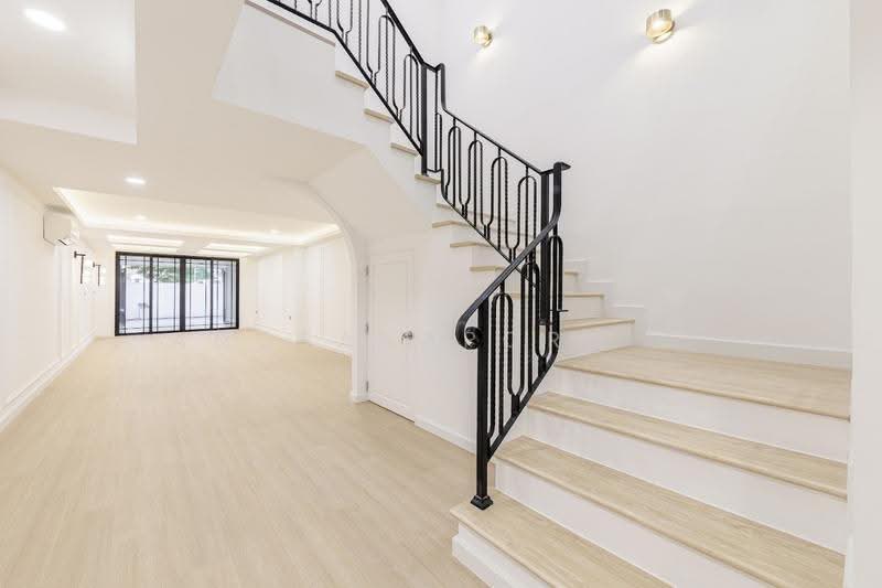 Khlongtan Nivet, Bangkok, 20 Soi Pridi Banomyong 42, Khlong Tan Nua, Watthana, Bangkok, 3 Bedrooms, 192 sqm, Townhouse For Sale, by Angsanaporn D, 500525842 - DDproperty.com