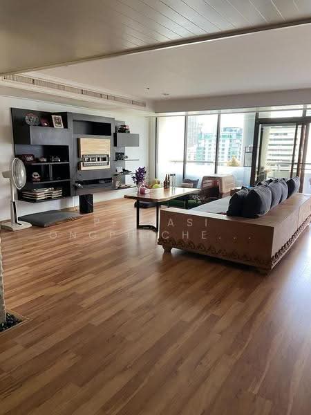 Kallista Mansion, Bangkok, 64 Soi Sukhumvit 11, Khlongtoei Nua, Watthana, Bangkok, 3 Bedrooms, 315 sqm, Condo For Rent, by Pensasi Ongphichetmetha, 500525858 - DDproperty.com