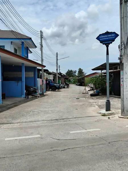 Land for sale with existing guesthouse business in Nong Kham, Sriracha., chon-buri, Nong - Kham, Si Racha, Chon Buri (Pattaya), , 1,432 sqm, Business For Sale, by A House Property Co.,Ltd., 500525877 - DDproperty.com