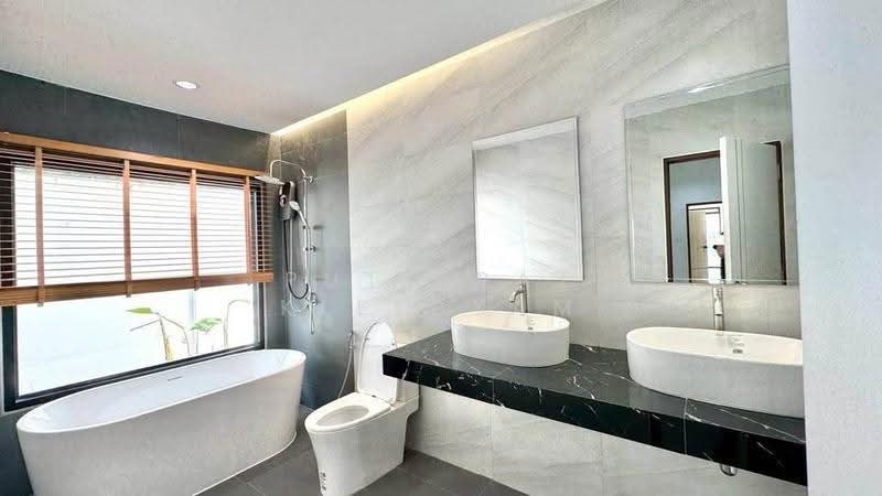 undefined, Phuket, Thep Krasattri, Thalang, Phuket, 3 Bedrooms, 204 sqm, Single Detached House For Sale, by Puttirat Kleebyam, 500525882 - DDproperty.com