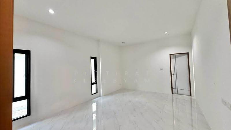 undefined, Phuket, Thep Krasattri, Thalang, Phuket, 3 Bedrooms, 204 sqm, Single Detached House For Sale, by Puttirat Kleebyam, 500525882 - DDproperty.com