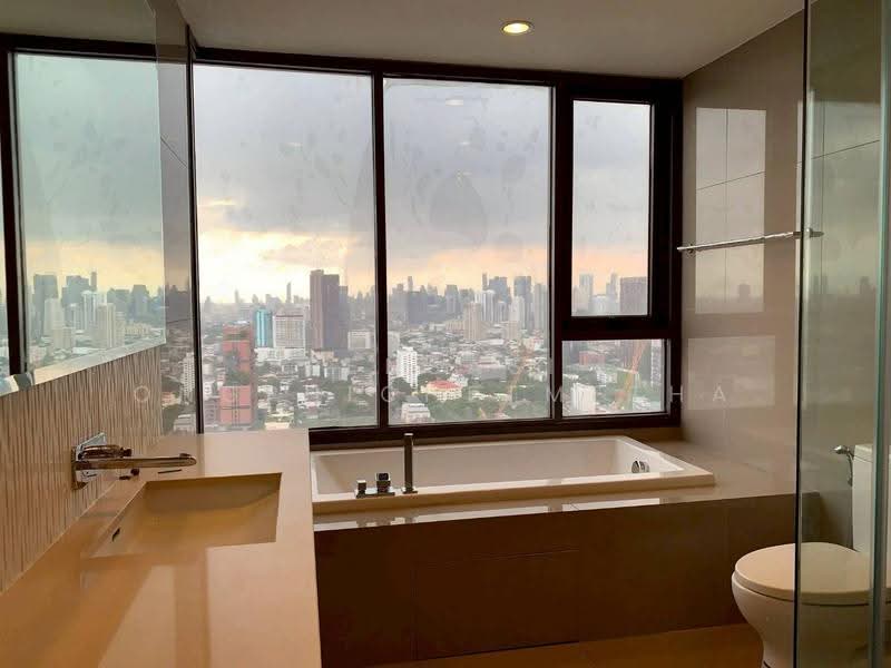 Rhythm Sukhumvit 42, Bangkok, Soi Sukhumvit 42, Sukhumvit Road, Phra Kanong, Khlong Toei, Bangkok, 2 Bedrooms, 78 sqm, Condo For Rent, by Pensasi Ongphichetmetha, 500525907 - DDproperty.com