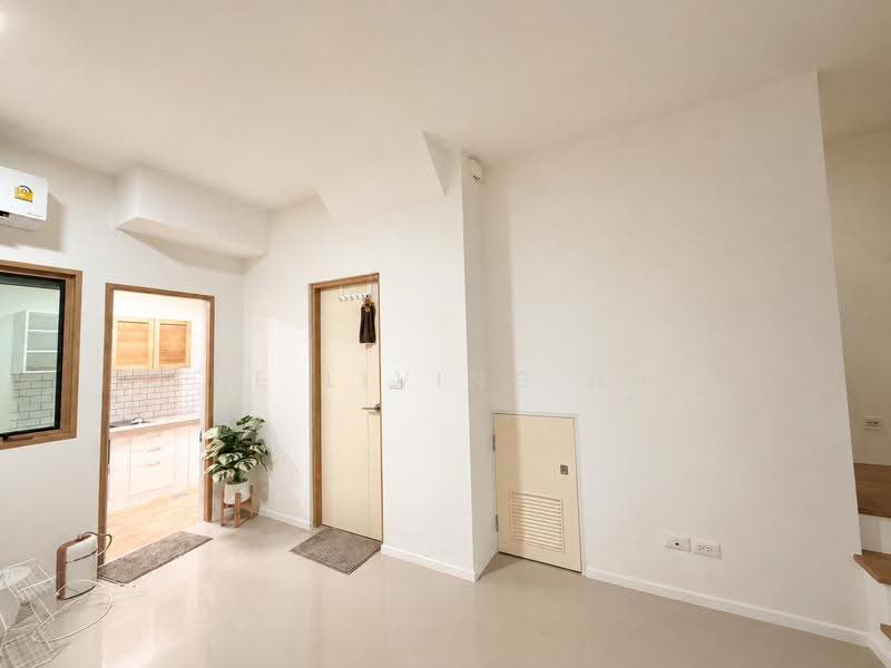 Pleno Pahonyothin 54/1, Bangkok, Soi Phahonyothin 54/1 Yak 4 (Wat Koh), Sai Mai, Bangkok, 2 Bedrooms, 105 sqm, Townhouse For Sale, by THE LIVING HUB, 500525910 - DDproperty.com