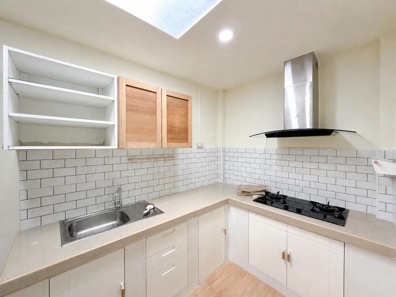 Pleno Pahonyothin 54/1, Bangkok, Soi Phahonyothin 54/1 Yak 4 (Wat Koh), Sai Mai, Bangkok, 2 Bedrooms, 105 sqm, Townhouse For Sale, by THE LIVING HUB, 500525910 - DDproperty.com