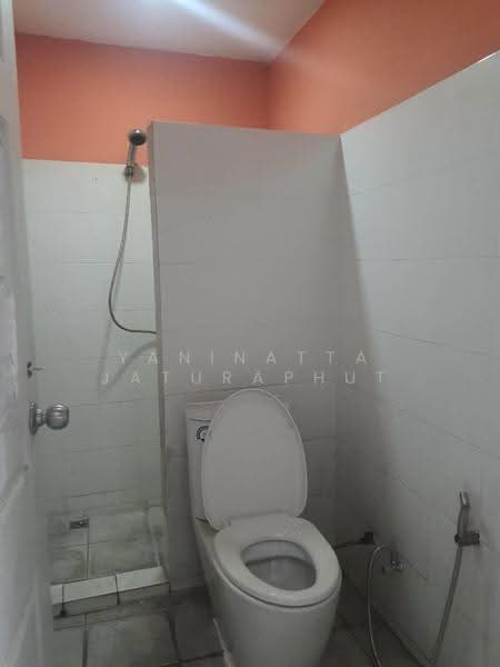 Warehouse in Huai Khwang for Rent, Bangkok, Samsen Nok, Huai Khwang, Bangkok, , 452 sqm, Warehouse/Factory For Rent, by Yaninatta Jaturaphut, 500525929 - DDproperty.com