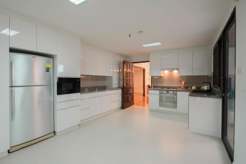 Mayfair Garden Apartment : เมย์แฟร์ การ์เดน อพาร์ทเมนท์, กรุงเทพ, 59 ซอย สุขุมวิท 16, คลองเตย, กรุงเทพ, 260 ตร.ม., อพาร์ทเมนท์ ให้เช่า, โดย Pensasi Ongphichetmetha, 500525961 - DDproperty.com