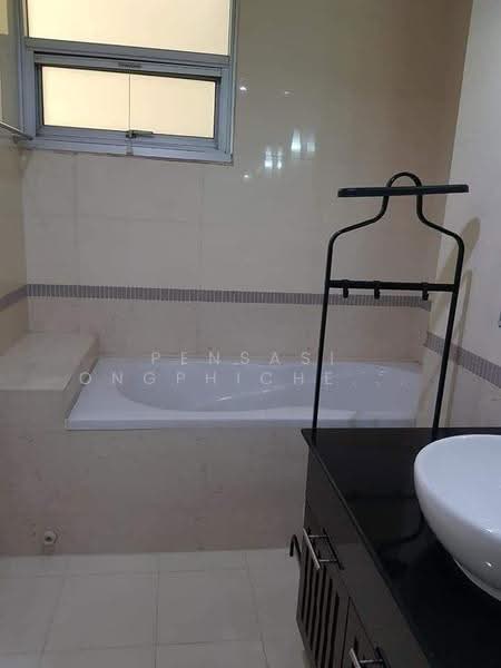Baan Klang Krung Siam-Pathumwan, Bangkok, Petchburi Road, Thanon Phetchaburi, Ratchathewi, Bangkok, 2 Bedrooms, 85 sqm, Condo For Rent, by Pensasi Ongphichetmetha, 500526013 - DDproperty.com