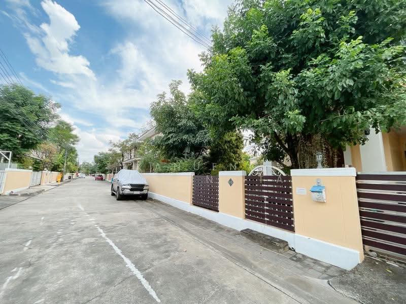 Manthana Phraya Suren, Bangkok, Phraya Suren 26 Alley, Bang Chun, Khlong Sam Wa, Bangkok, 3 Bedrooms, 235 sqm, Single Detached House For Sale, by Kanueng Noppornpitak, 500526017 - DDproperty.com