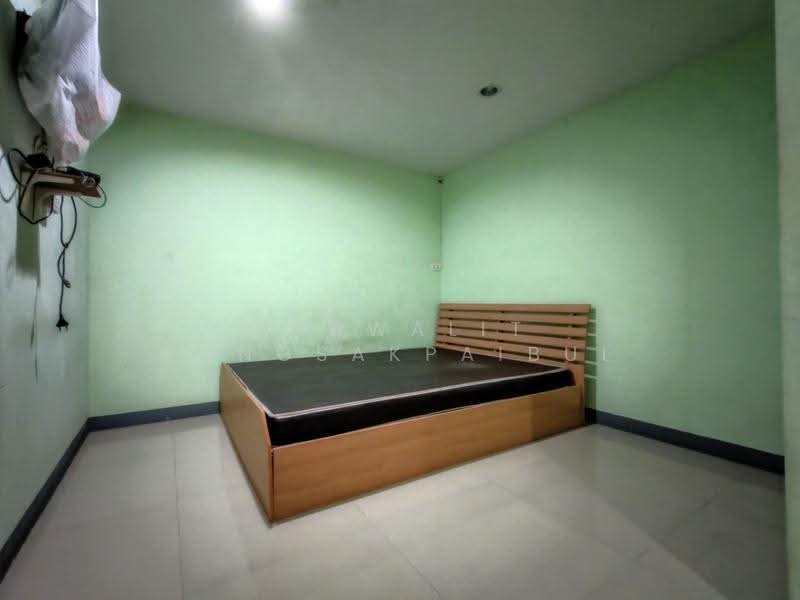 For Sale: 5-story Commercial Building with Rental Accommodation Business in Amarin Niwet 1 Village, Bangkok, พหลโยธิน, Anusaowari, Bang Khen, Bangkok, , 240 sqm, Shophouse For Sale, by CHAWALIT KONGSAKPAIBUL, 500526021 - DDproperty.com