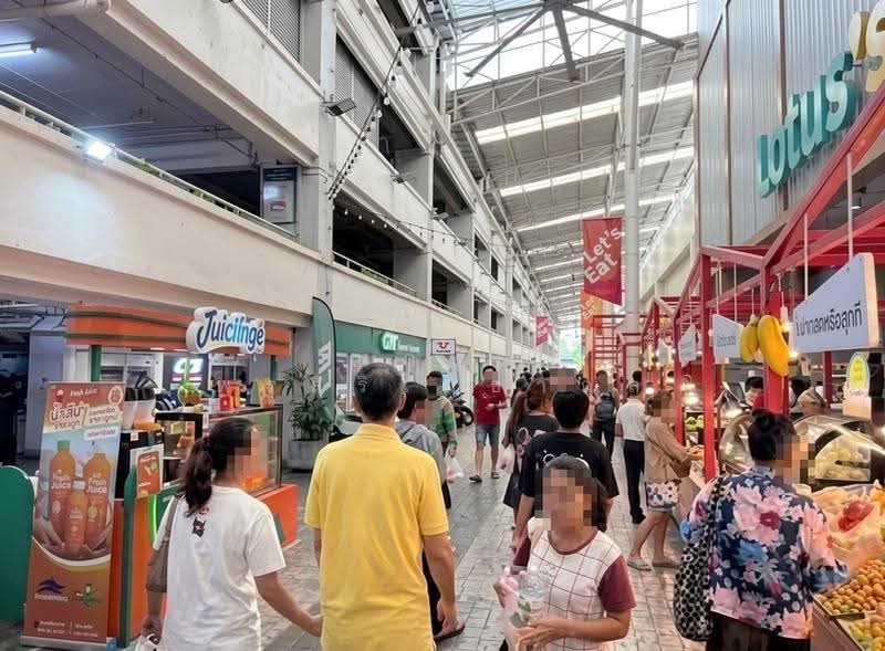 ให้เช่าพื้นที่ร้านค้า/ศูนย์การค้า Market Village สุวรรณภูมิ โซน Market Street ทำเลบางพลี สมุทรปราการ, สมุทรปราการ, บางพลีใหญ่, บางพลี, สมุทรปราการ, 9 ตร.ม., พื้นที่ขายของ ให้เช่า, โดย ณภัทร พรสิริเมธากุล, 500526048 - DDproperty.com