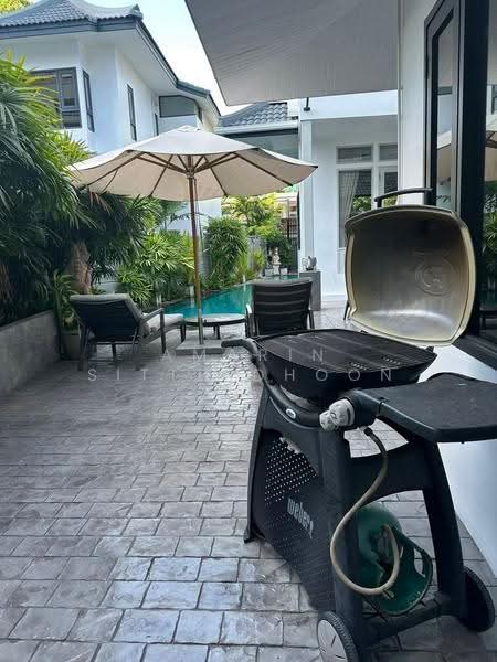 Thonglor pool villa, Bangkok, Khlong Tan Nua, Watthana, Bangkok, 5 Bedrooms, 800 sqm, Single Detached House For Rent, by Amarin Sitthidhoon, 500526064 - DDproperty.com