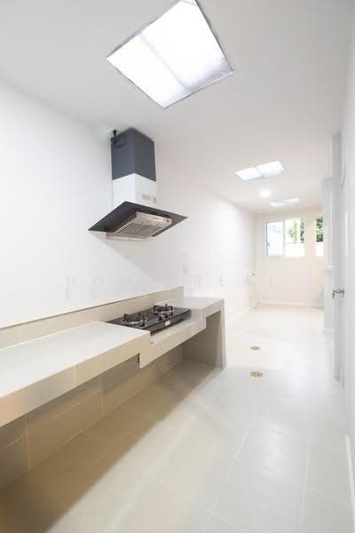 Casa City Bangna, Samut Prakan, Bangna-Trad Road, Bang Kaeo, Bang Plee, Samut Prakan, 5 Bedrooms, 200 sqm, Townhouse For Sale, by HOME Real Estate Service, 500526080 - DDproperty.com