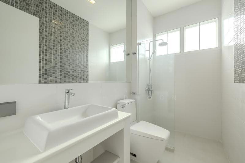 Panya Pattanakarn Village, Bangkok, Soi Phatthanakarn 30, Suan Luang, Bangkok, 5 Bedrooms, 600 sqm, Single Detached House For Sale, by Amarin Sitthidhoon, 500526086 - DDproperty.com