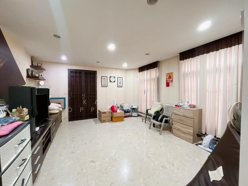 10230, กรุงเทพ, คันนายาว, กรุงเทพ, 185 ตร.ม., บ้านเดี่ยว ขาย, โดย Kanueng Noppornpitak, 500526097 - DDproperty.com