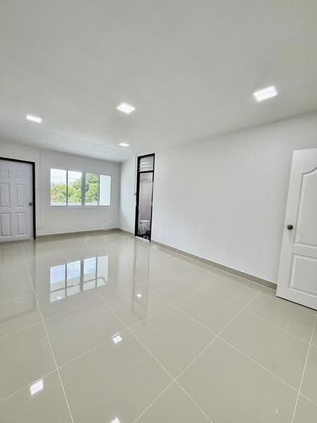 Sap Watthana, Nonthaburi, ถนนเลียบคลองประปา, Bang Phut, Pak Kret, Nonthaburi, 2 Bedrooms, 110 sqm, Townhouse For Sale, by Connex Property, 500526103 - DDproperty.com