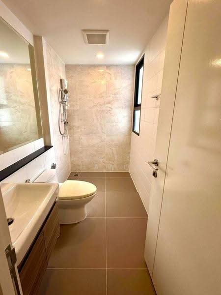 The City Ekkamai-Ladprao, Bangkok, Pradit Manutham Road, Phlapphla, Wang Thonglang, Bangkok, 4 Bedrooms, 309 sqm, Single Detached House For Rent, by Thawatchai Methawongworakul, 500526106 - DDproperty.com