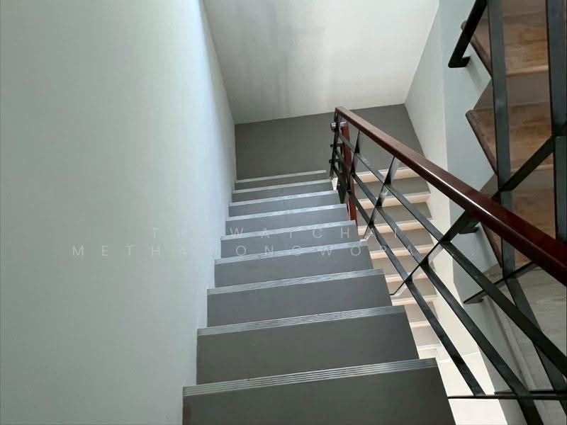 undefined, Bangkok, Khlong Sam Prawet, Lat Krabang, Bangkok, 3 Bedrooms, 217 sqm, Townhouse For Rent, by Thawatchai Methawongworakul, 500526150 - DDproperty.com