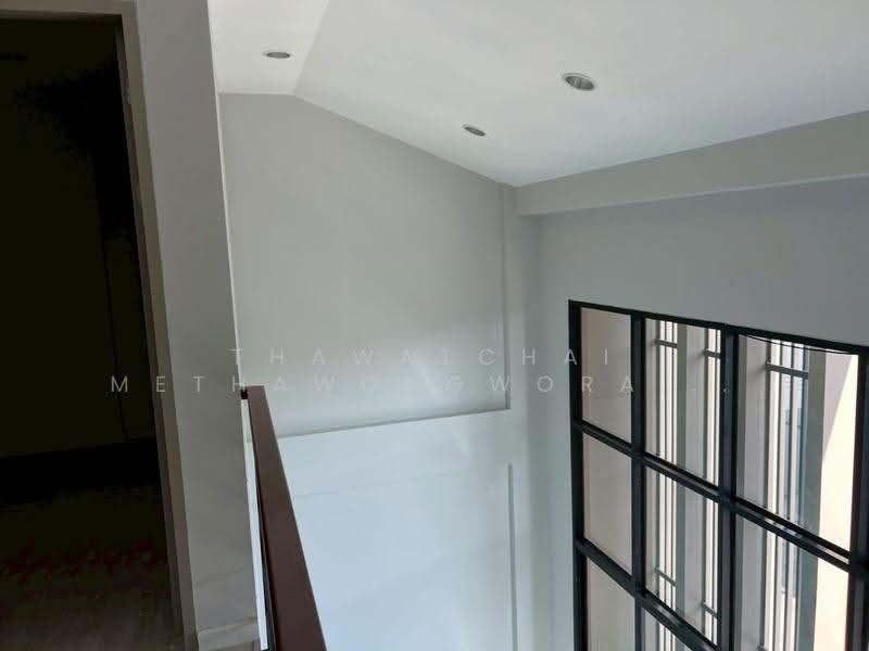 undefined, Bangkok, Khlong Sam Prawet, Lat Krabang, Bangkok, 3 Bedrooms, 217 sqm, Townhouse For Rent, by Thawatchai Methawongworakul, 500526150 - DDproperty.com