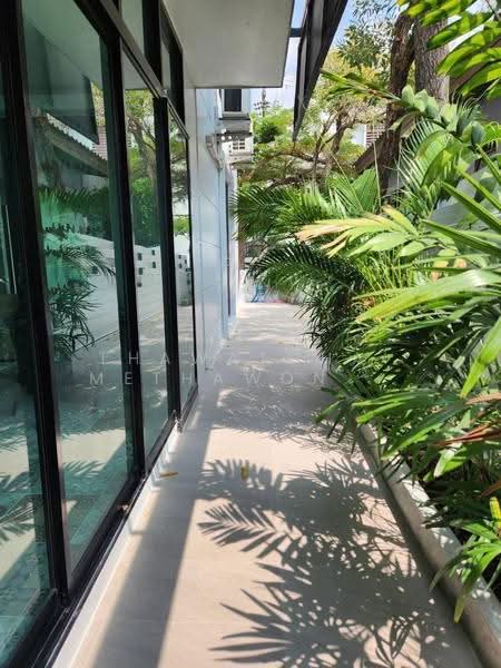Areeya Mandarina Sukhumvit 77 : อารียา แมนดารีนา สุขุมวิท 77, กรุงเทพ, ถนนสุขุมวิท 77 (อ่อนนุช), สวนหลวง, กรุงเทพ, 204 ตร.ม., ทาวน์เฮ้าส์ ให้เช่า, โดย Thawatchai Methawongworakul, 500526160 - DDproperty.com