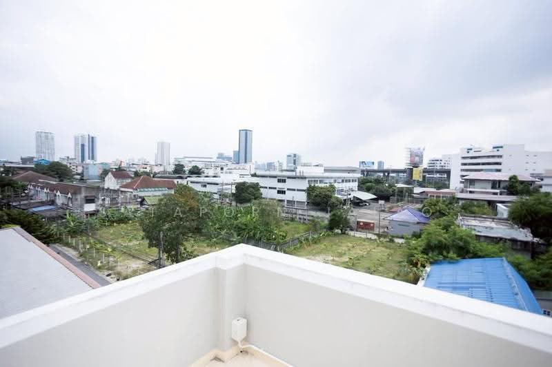 4-BR Townhouse, Bangkok, Praborommaharatchawang, Phra Nakhon, Bangkok, 4 Bedrooms, 288 sqm, Townhouse For Rent, by Sataporn Jalao, 500526165 - DDproperty.com
